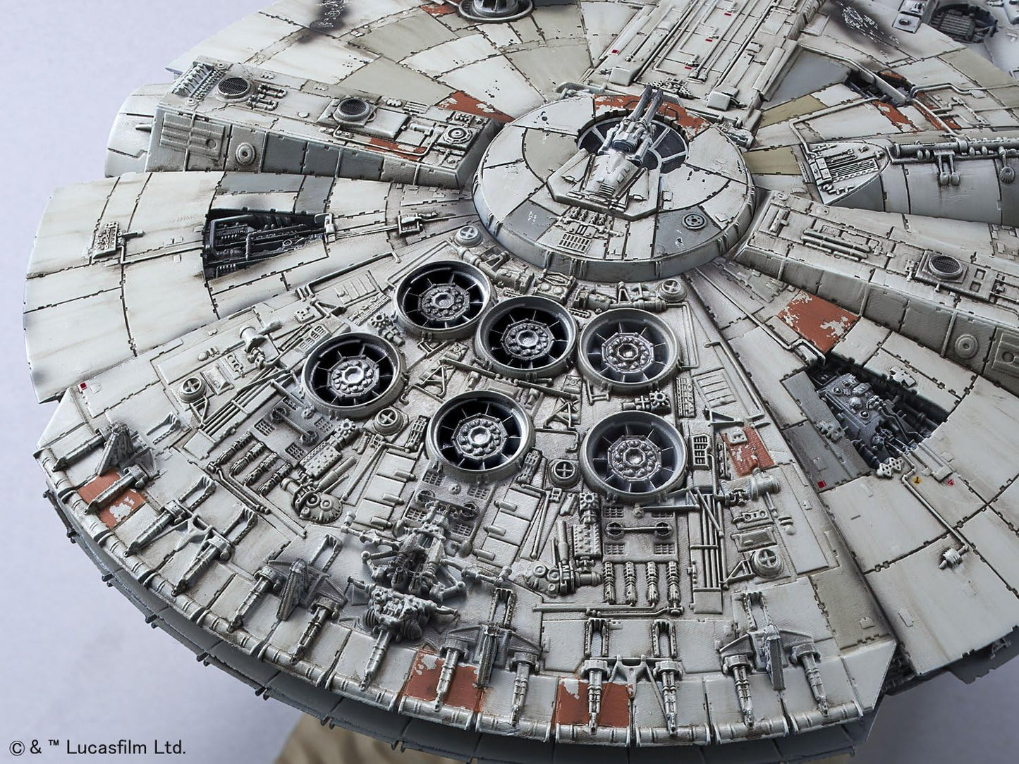 1/144 Bandai - Star Wars Millennium Falcon (Revell re-release)