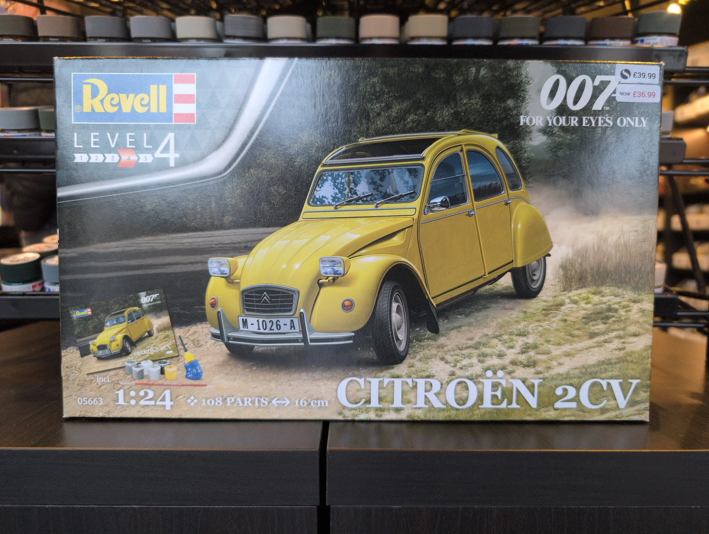 1/24 Revell - James Bond: Citroen 2CV - Product Image