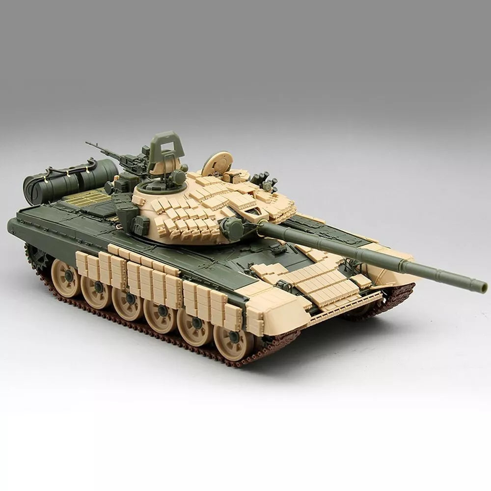 1/35 Amusing Hobby - T-72AV Ukraine Main Battle Tank