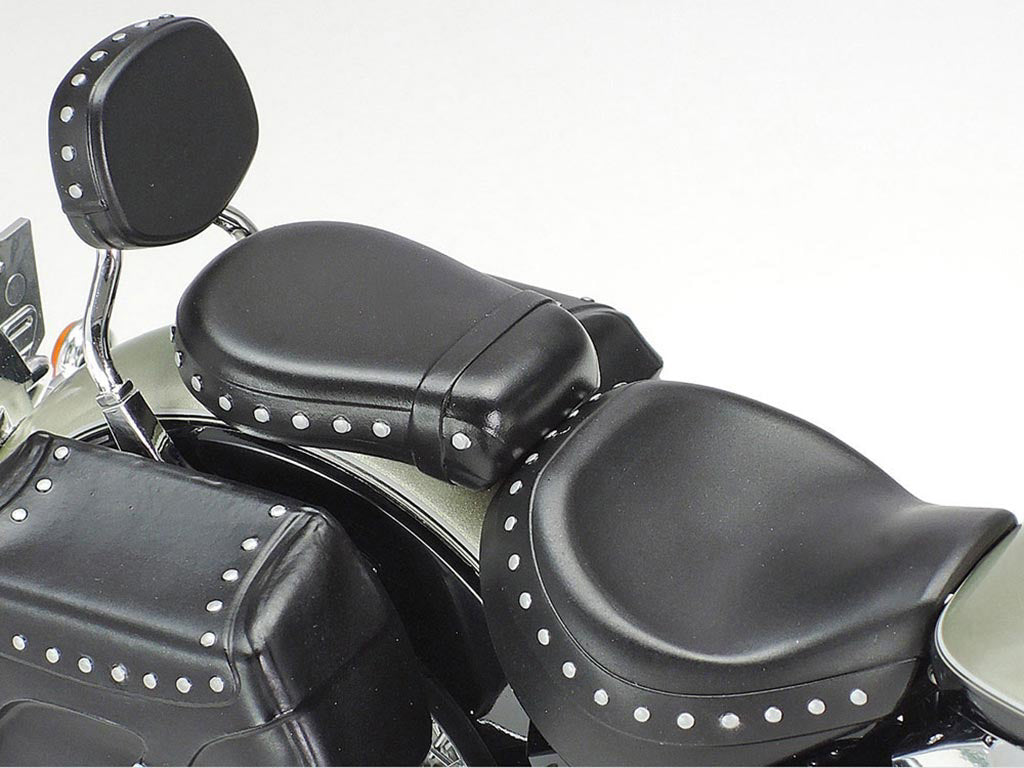 Tamiya 1/12 Bikes - 1/12 Yamaha XV1600 Road Star Custom - 14135