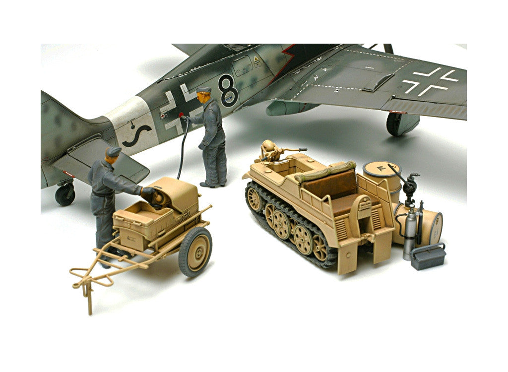 Tamiya 1/48 Military - German Aircraft Power Supply Unit & Kettenkraftrad Set - 32533