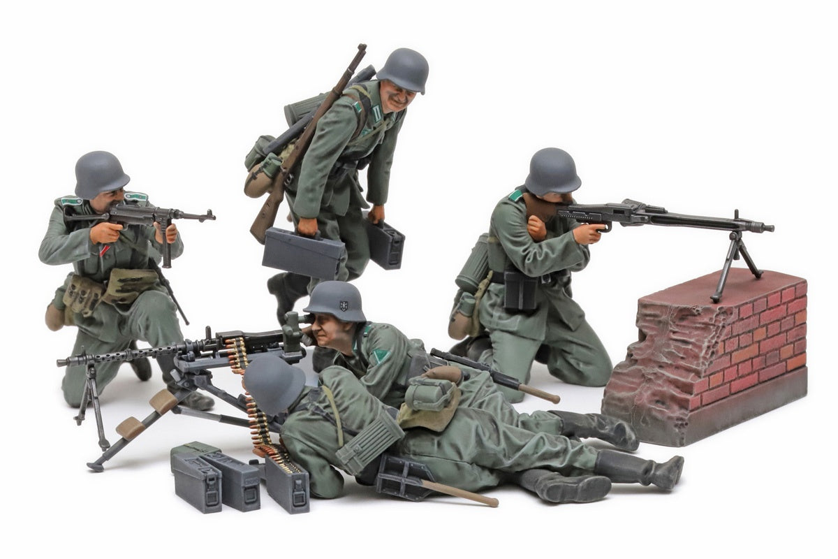 Tamiya 1/35 Military - 1/35 German MG Team Mid-WWII - 35386