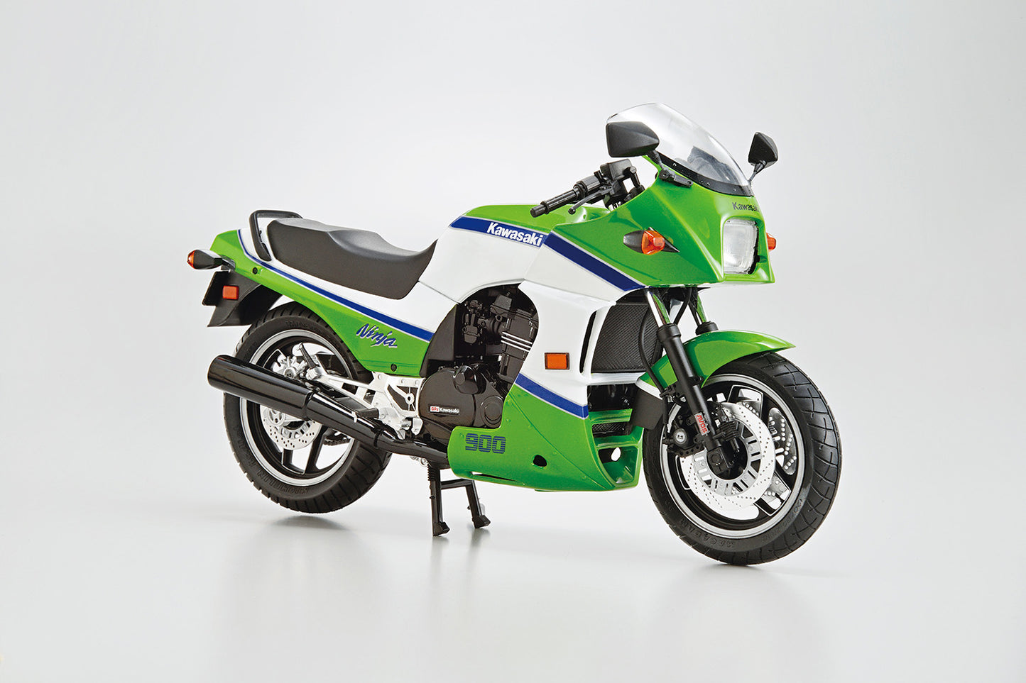 1/12 Aoshima - Kawasaki GPZ900R Ninja '85