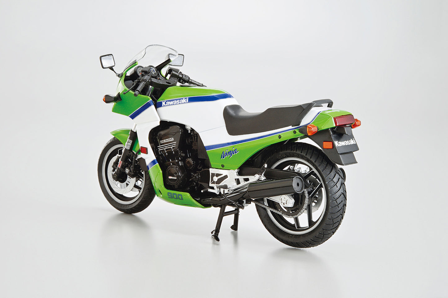 1/12 Aoshima - Kawasaki GPZ900R Ninja '85