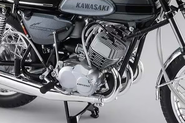1/12 Hasegawa - Kawasaki III (H1) 1969