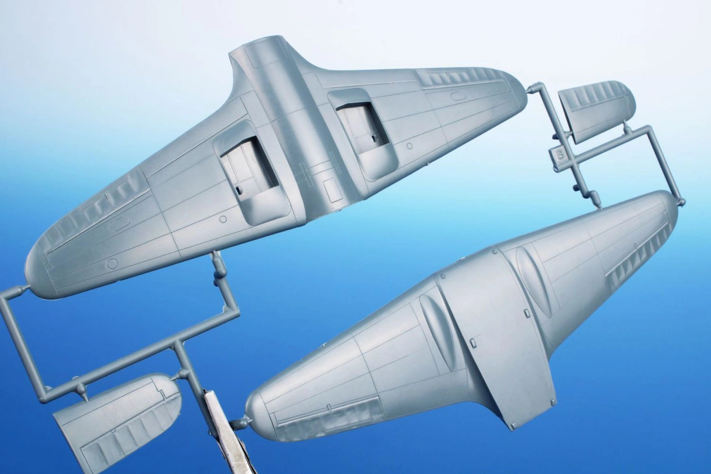1/48 Special Hobby - Gloster E.28/39 Pioneer (Squirt) "First British Jet"