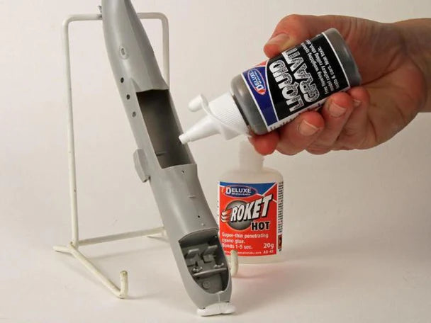 Deluxe Materials - Liquid Gravity 240g