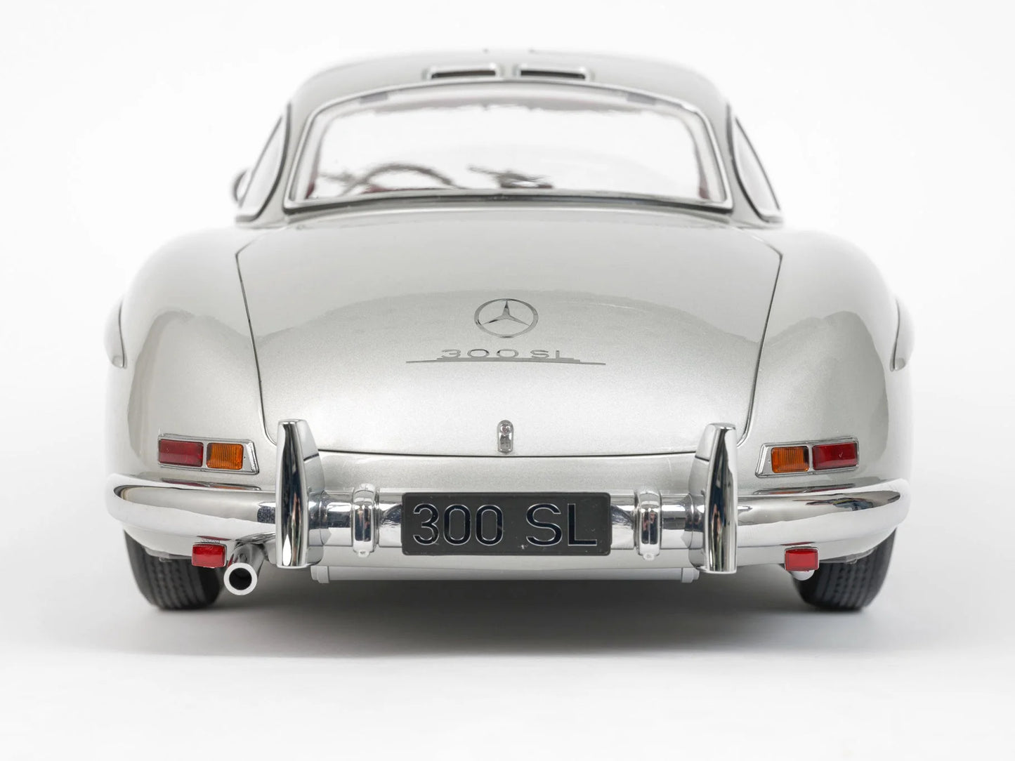 IXO Collections - Mercedes 300 SL Silver 1/8 Scale Metal & Plastic Kit - IXCMBCFK - Product Image