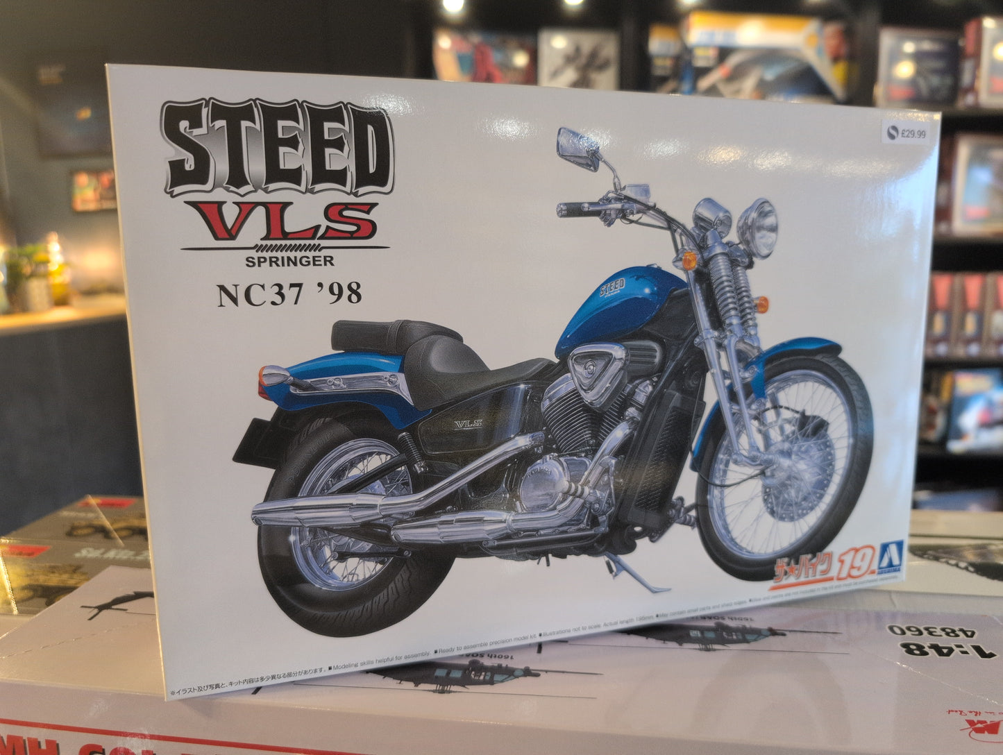 1/12 Aoshima - Honda NC37 Steed VLS '98
