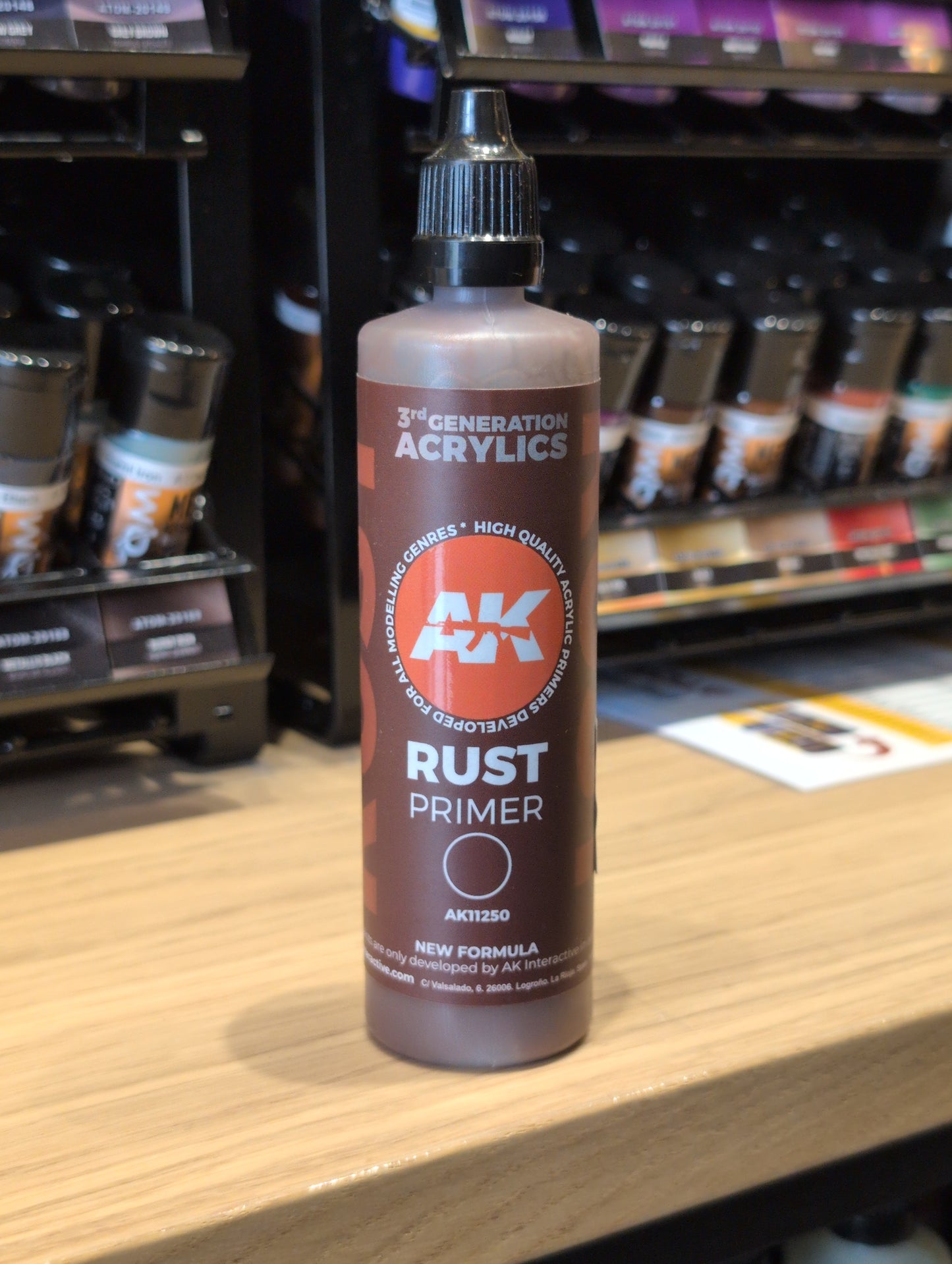 AK Interactive - 3rd Generation Acrylic Surface Primer 100ml - Rust
