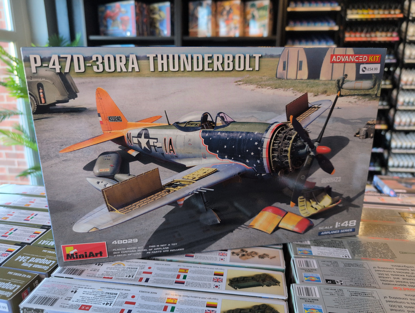 MiniArt 1/48 - P-47D-30RA Thunderbolt (Advanced Kit)