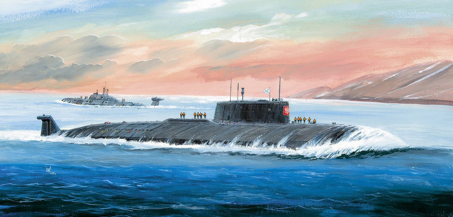 Zvezda 1/350 scale Kursk submarine model kit Z9007