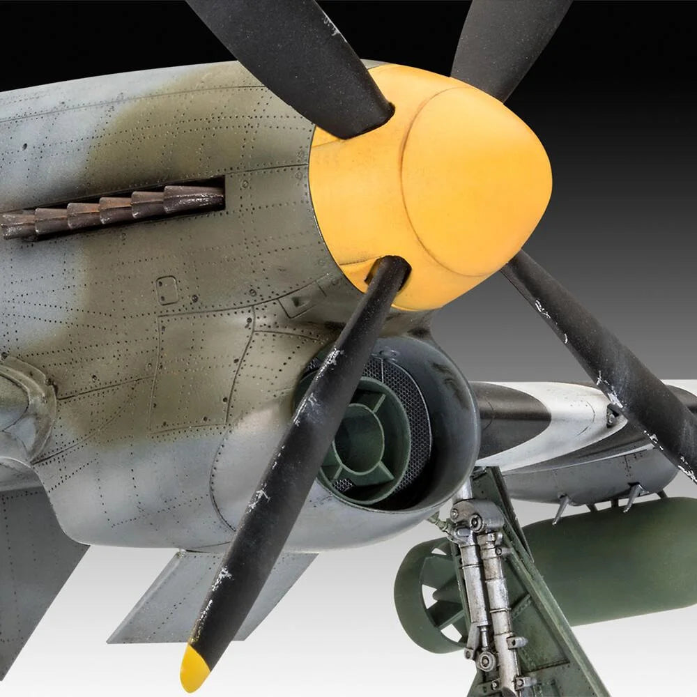 1/32 Revell - Hawker Tempest V