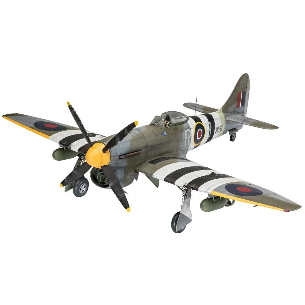 1/32 Revell - Hawker Tempest V