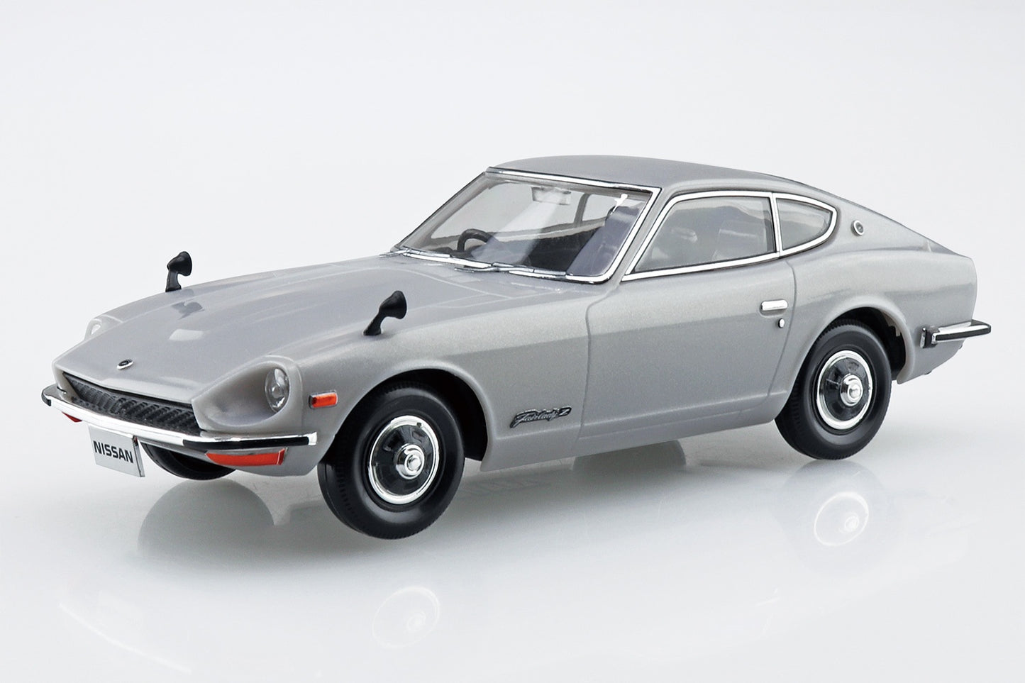 1/32 Aoshima - Snap Kit Nissan S30 Fairlady Z Silver with Custom Wheels