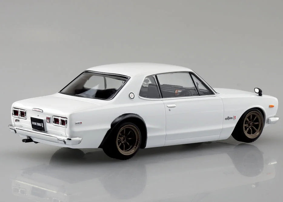 1/32 Aoshima - Snap Kit Nissan Skyline 2000 GTR White with Custom Wheels - Product Image