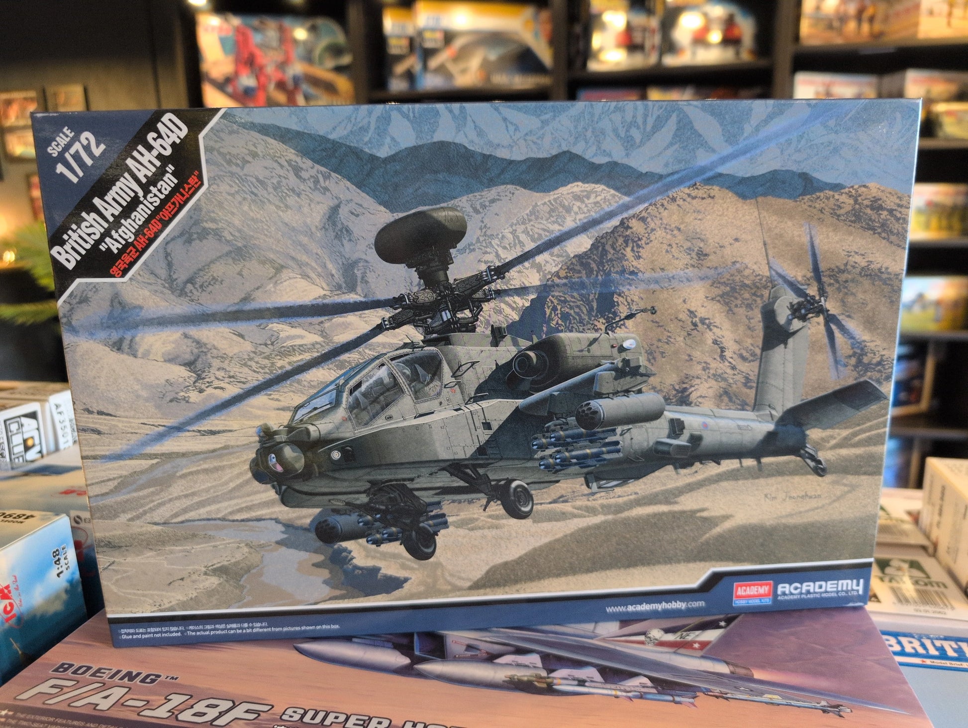 1/72 Academy - British Army AH-64D "Afghanistan" Helicopter - Product Image
