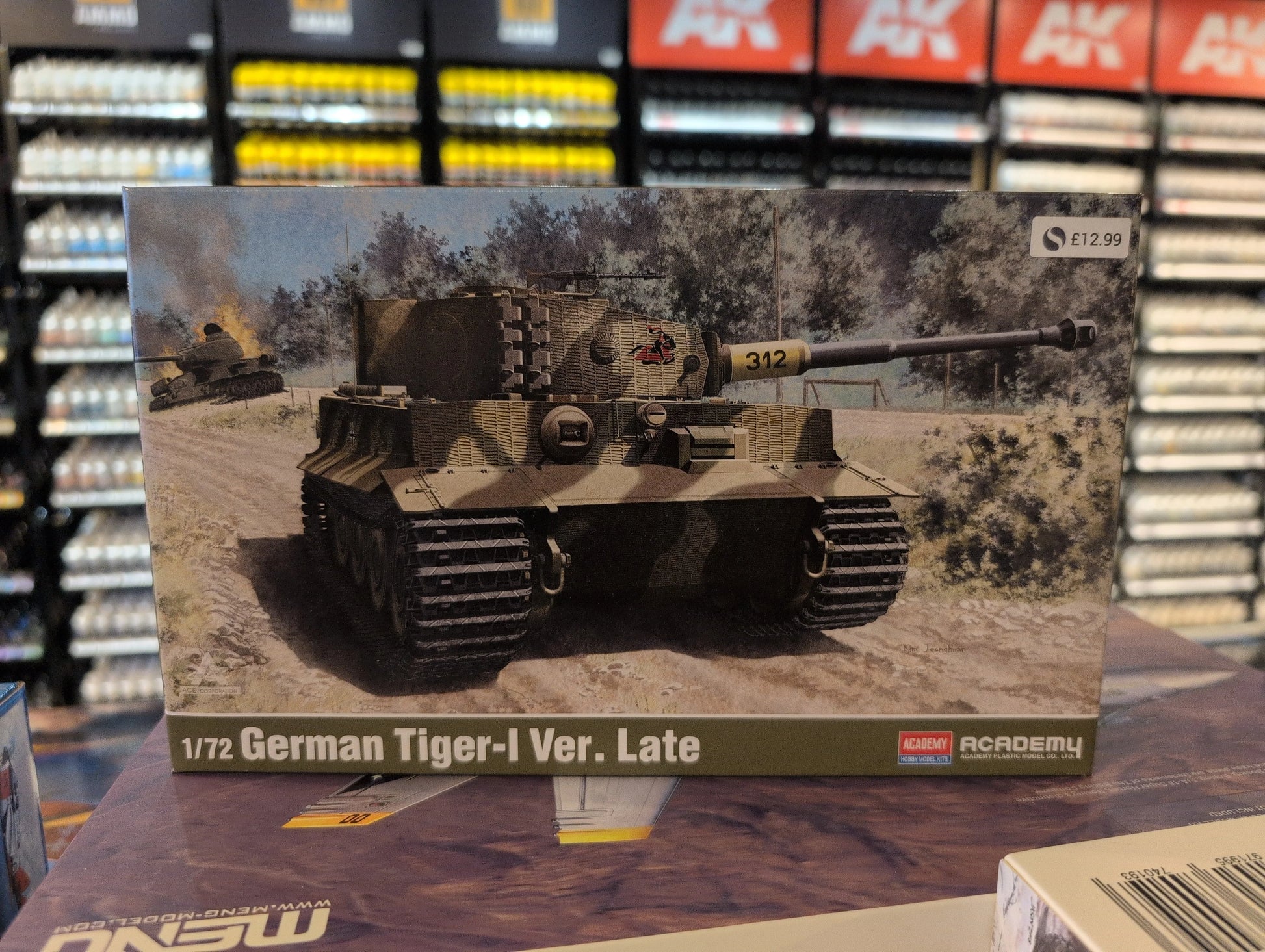 1/72 Academy - German Army Tiger I Late WWII Heavy Tank - Product Image