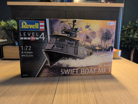 1/72 Revell - US Navy Swift Boat - Product Image