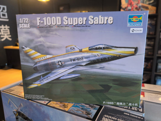 1/72 Trumpeter - US Air Force F-100D Super Sabre Fighter Aircraft - Product Image