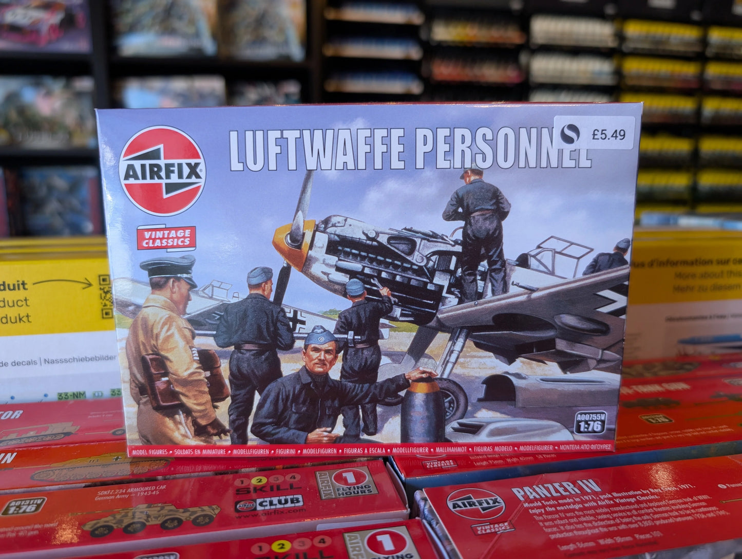 1/76 Airfix - Luftwaffe Personnel Figure Set - Product Image