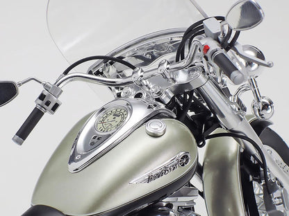Tamiya 1/12 Bikes - 1/12 Yamaha XV1600 Road Star Custom - 14135