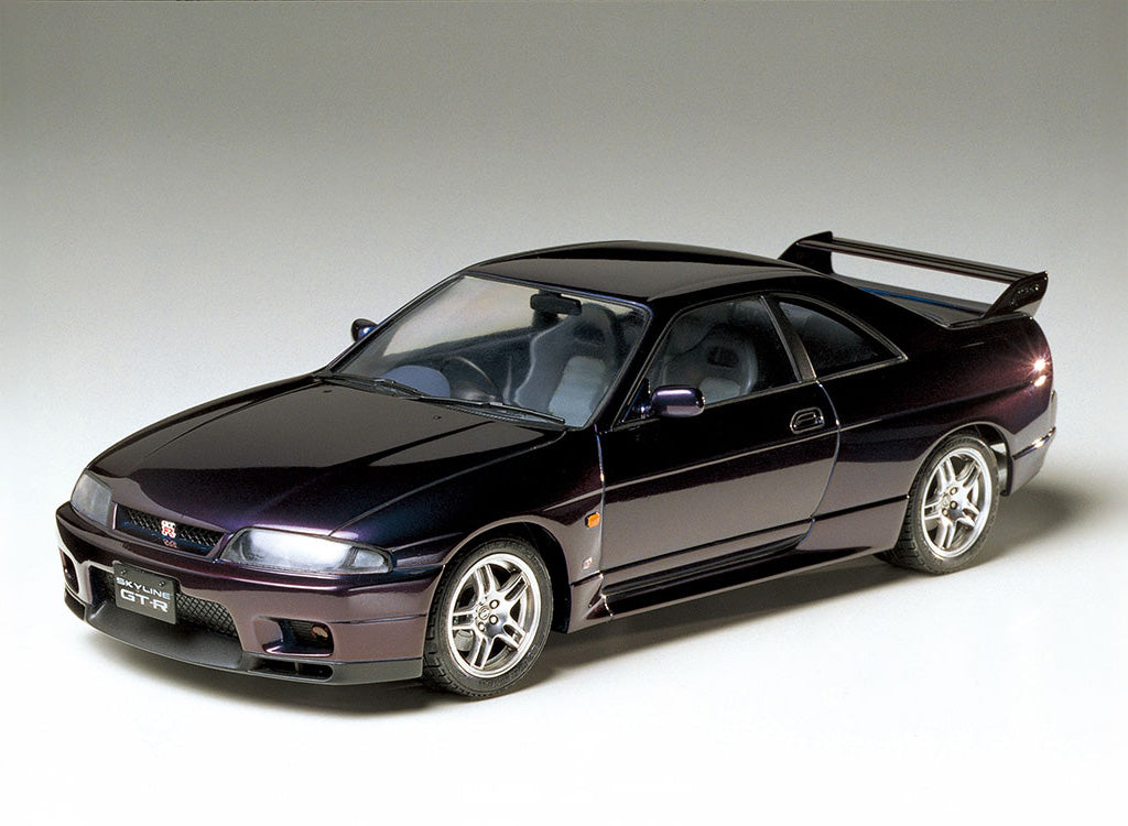 Tamiya 1/24 Cars - Nissan Skyline GT-R V Spec - 24145