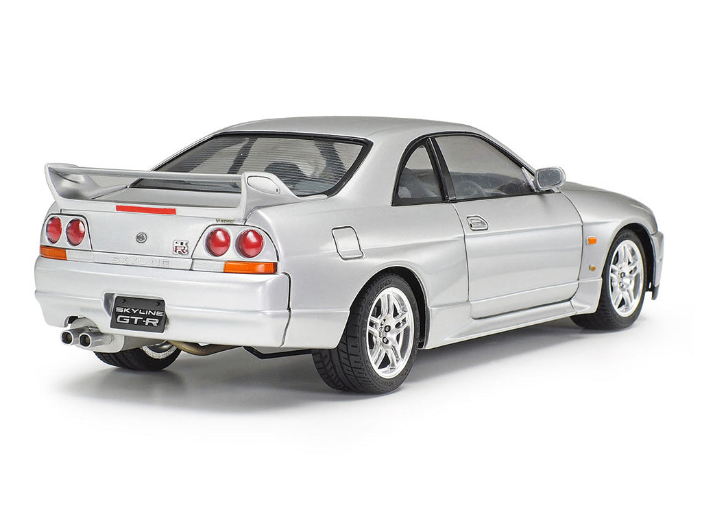 Tamiya 1/24 Cars - Nissan Skyline GT-R V Spec - 24145