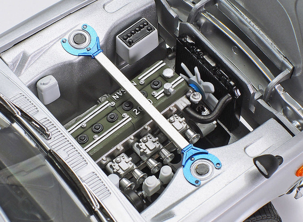 Tamiya 1/24 Cars - 1/24 Nissan Skyline 2000 GT-R Street-Custom - 24335