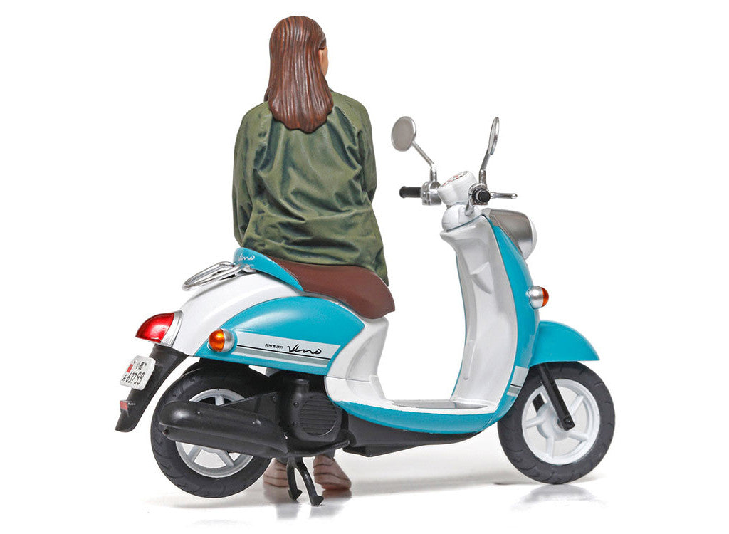 Tamiya 1/24 Cars - 1/24 Campus Friends II (Scooter & 5 Figures) - 24356