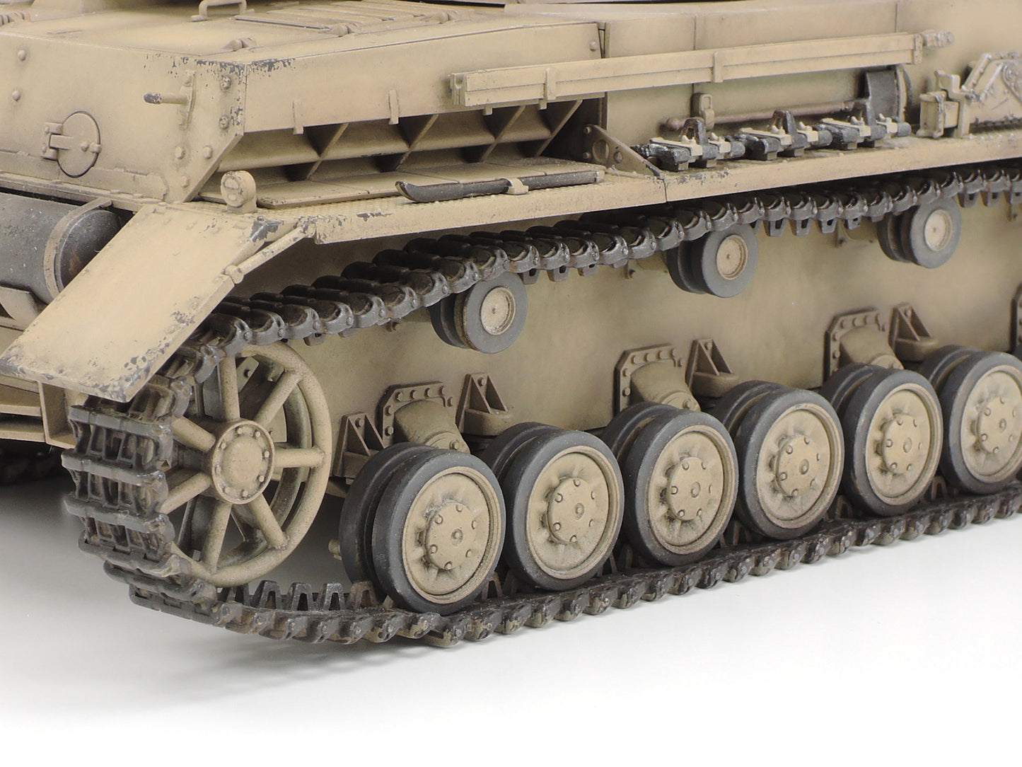 Tamiya 1/35 Military - 1/35 Panzerkampfwagen IV Ausf.F & Motorcycle Set "North Africa" - 25208