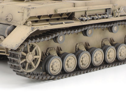 Tamiya 1/35 Military - 1/35 Panzerkampfwagen IV Ausf.F & Motorcycle Set "North Africa" - 25208