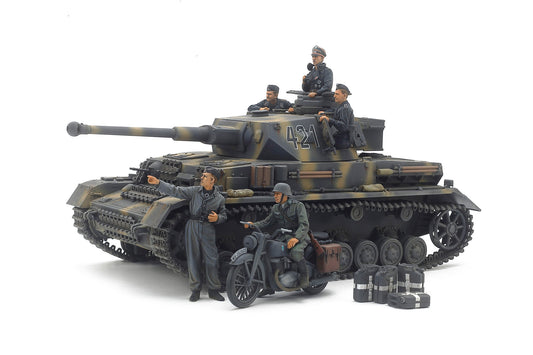 Tamiya 1/35 Military - 1/35 Panzerkampfwagen IV Ausf.G & Motorcycle Set "Eastern Front" - 25209
