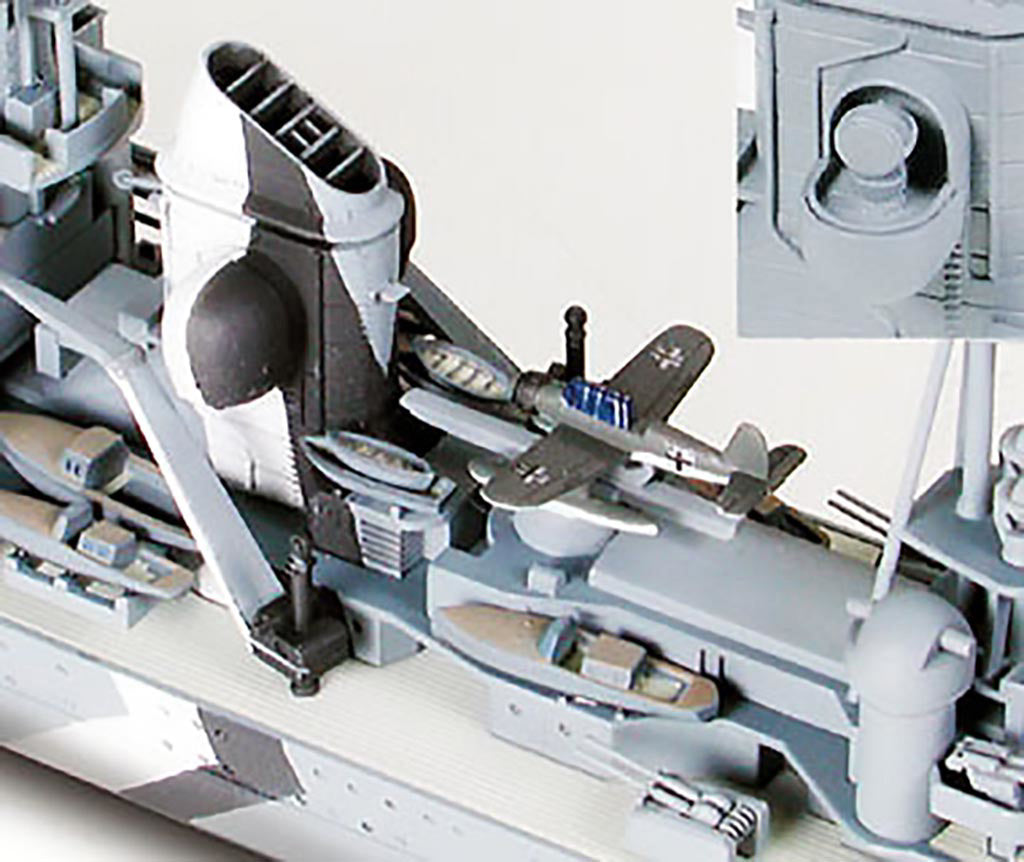 Tamiya 1/700 Ships - Prinz Eugen Ger. Heavy Cruiser - 31805
