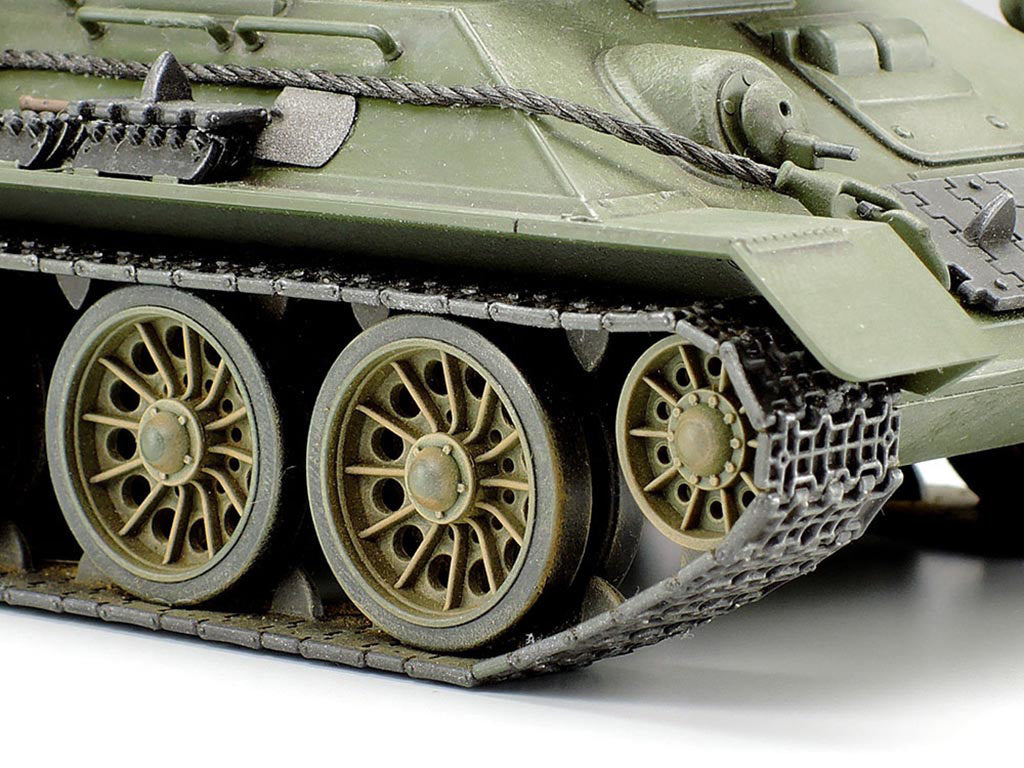 Tamiya 1/48 Military - 1/48 T-34-85 Russian Medium Tank - 32599