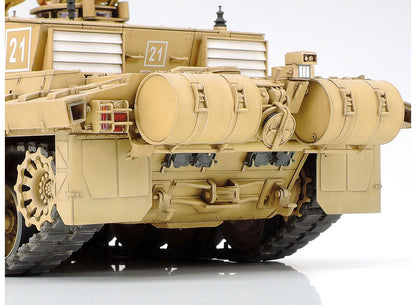 1/35 Tamiya - British MBT Challenger 2 (Desertised)