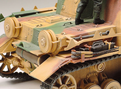 Tamiya 1/35 Military - 1/35 Sd.Kfz.166 Sturmpanzer IV Brummbär Late Production - 35353