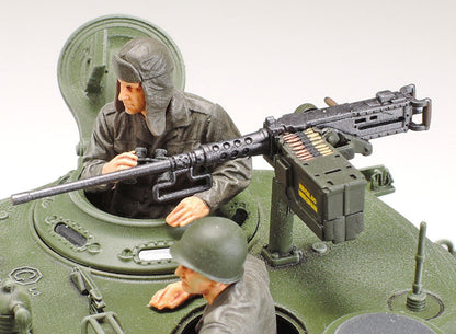 Tamiya 1/35 Military - 1/35 U.S M4A3E8 Sherman Easy Eight Korean War - 35359