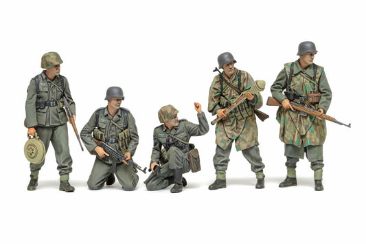Tamiya 1/35 Military - 1/35 German Infantry Late WWII - 35382