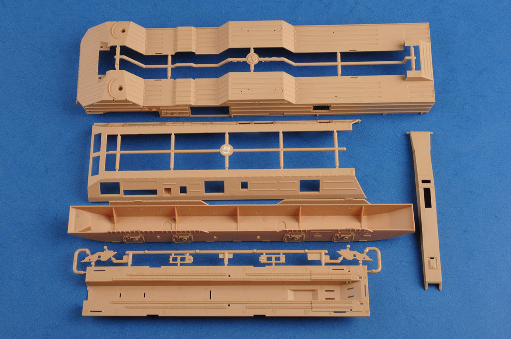 Hobby Boss 1/35 Soviet SS-23 Spider Tactical Ballistic Missile model kit 85505, image 6