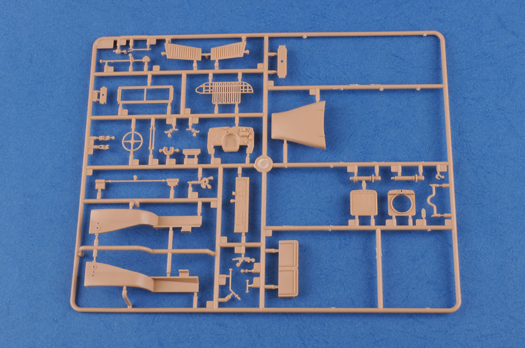 Hobby Boss 1/35 US GMC CCKW 352 Steel Cargo Truck model kit 83831, image 6