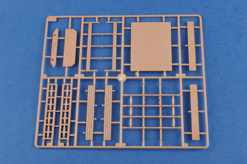 Hobby Boss 1/35 US GMC CCKW 352 Steel Cargo Truck model kit 83831, image 7