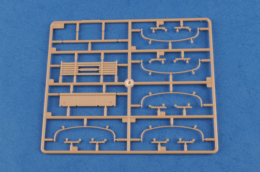 Hobby Boss 1/35 US GMC CCKW 352 Steel Cargo Truck model kit 83831, image 12