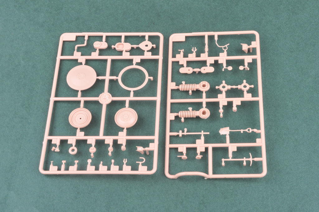Hobby Boss 1/35 French EBR-11 Wheeled Reconnaissance Vehicle model kit 82490, image 8