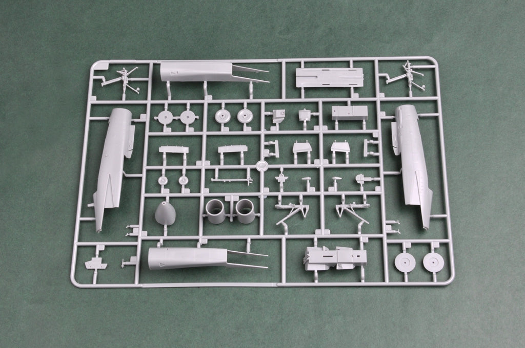Hobby Boss 1/72 Grumman F-14D Super Tomcat model kit 80278, image 6