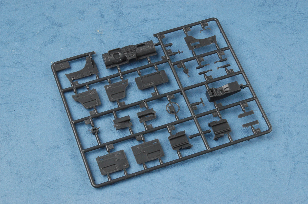 Hobby Boss 1/35 BJ2022JC Yongshi Light Utility Vehicle model kit 82466, image 8