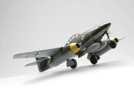 Hobby Boss 1/72 Messerschmitt Me 262 A-1a model kit 80249, image 4