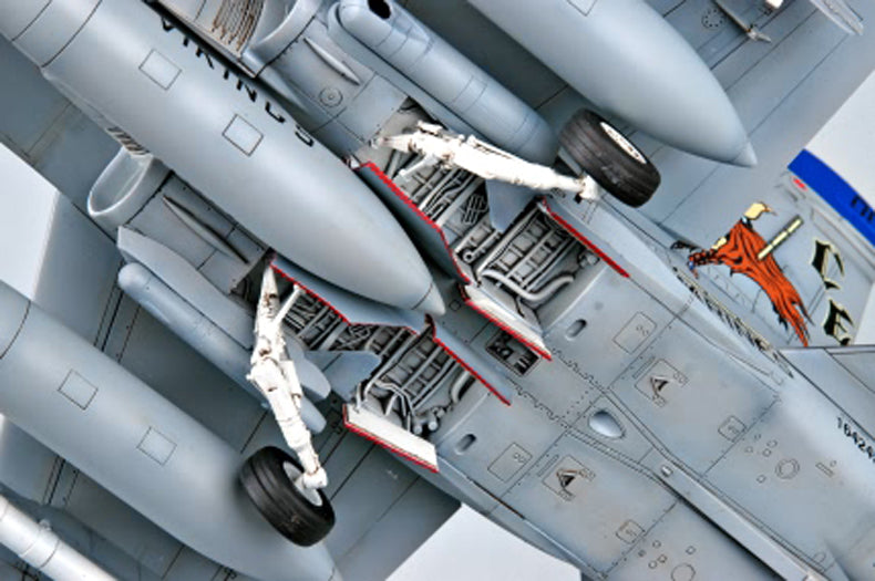 Hobby Boss 1/48 F/A-18D Hornet model kit 80322, image 9