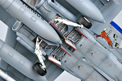 Hobby Boss 1/48 F/A-18D Hornet model kit 80322, image 9