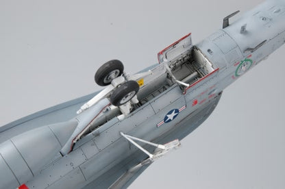 Hobby Boss 1/48 F/A-18C Hornet model kit 80321, image 8